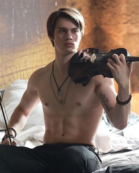 Nicholas Galitzine Nude Ficou Pelado No Filme G 